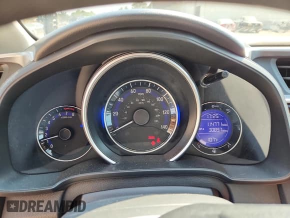 ✅ 2015 Honda Fit LX • VIN: 3HGGK5G58FM747778 • Lot: 81081295. Wystawiony na Copart z przebiegiem 114 771 mil. Bezpłatny archiwum sprzedaży aukcyjnych z USA i szczegółowy raport historii pojazdu na DreamBid. Zdjęcie 9.