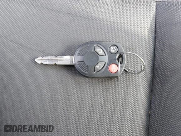 ✅ 2012 Ford Escape XLT • VIN: 1FMCU9D74CKA61756 • Лот: 43648501. Опубликован ранее на IAAI с пробегом 126 044 миль. Бесплатный доступ к архиву аукционных продаж из США и подробный отчёт об истории автомобиля на DreamBid. Изображение 11.