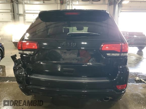 ✅ 2020 Jeep Grand Cherokee Laredo • VIN: 1C4RJFAGXLC420841 • Lot: 91309745. Wystawiony na Copart z przebiegiem 68 785 mil. Bezpłatny archiwum sprzedaży aukcyjnych z USA i szczegółowy raport historii pojazdu na DreamBid. Zdjęcie 6.
