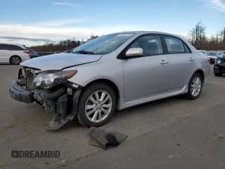 ✅ 2010 Toyota Corolla S • VIN: 2T1BU4EE8AC286003 • Лот: 92899375. Опубликован ранее на Copart с пробегом 128 880 миль. Бесплатный доступ к архиву аукционных продаж из США и подробный отчёт об истории автомобиля на DreamBid. Изображение 1.