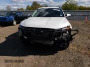 ✅ 2022 Hyundai Tucson SEL • VIN: 5NMJBCAE0NH150126 • Lot: 49619823. Wystawiony na Copart z przebiegiem 1 044 mil. Bezpłatny archiwum sprzedaży aukcyjnych z USA i szczegółowy raport historii pojazdu na DreamBid. Zdjęcie 12.