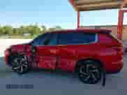 2024 Mitsubishi Outlander SE z VIN JA4J3VA85RZ076605, wystawiony jako IAAI lot #43430661 z przebiegiem 43 371 mil mil oraz . Historia ofert i sprzedaży dostępna na DreamBid. Obrazek 14.