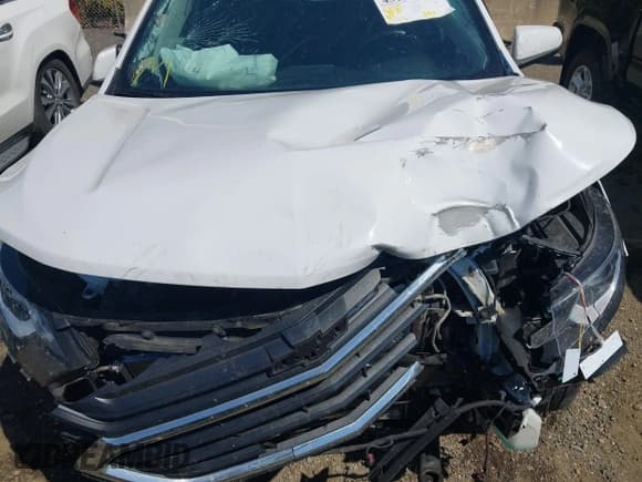 ✅ 2019 Chevrolet Equinox LT • VIN: 3GNAXUEV2KL197410 • Lot: 43131703. Wystawiony na IAAI z przebiegiem 115 594 mil. Bezpłatny archiwum sprzedaży aukcyjnych z USA i szczegółowy raport historii pojazdu na DreamBid. Zdjęcie 10.