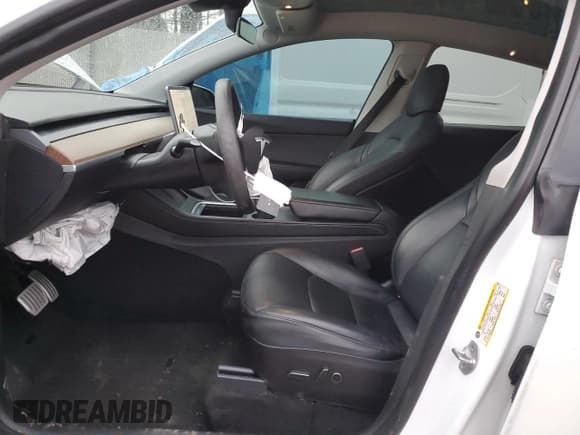 ✅ 2022 Tesla Model Y Performance • VIN: 7SAYGDEF0NF309384 • Lot: 93560575. Listed on Copart with 86,506 mi. Free auction sales archive from the USA and detailed vehicle history report at DreamBid. Image 7.