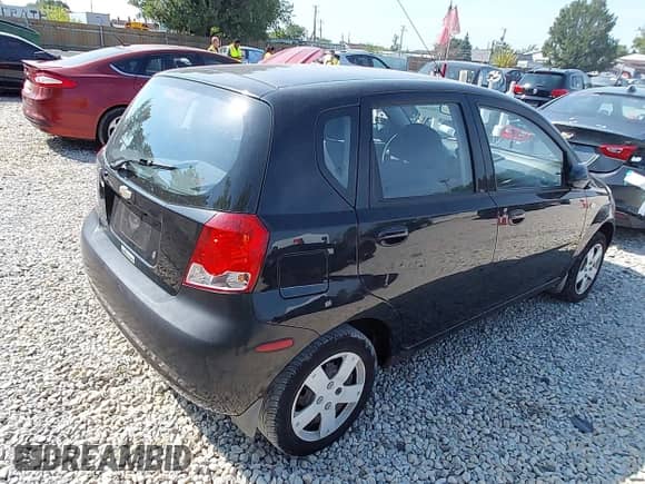 2008 Chevrolet Aveo LS with VIN KL1TD66628B152286, listed as a IAAI auction lot 43186980 with 135,451 mi miles and . Bid and sale history available at DreamBid. Image 4.