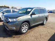 ✅ 2012 Toyota Highlander • VIN: 5TDZK3EH0CS065837 • Лот: 43347093. Опубликован ранее на IAAI с пробегом 126 409 миль. Бесплатный доступ к архиву аукционных продаж из США и подробный отчёт об истории автомобиля на DreamBid. Изображение 2.