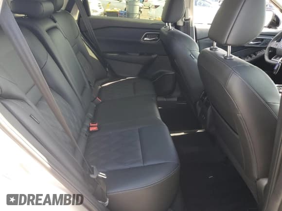 ✅ 2025 Nissan Rogue Platinum • VIN: JN8BT3DD6SW472349 • Lot: 68799345. Listed on Copart with 2,563 mi. Free auction sales archive from the USA and detailed vehicle history report at DreamBid. Image 11.