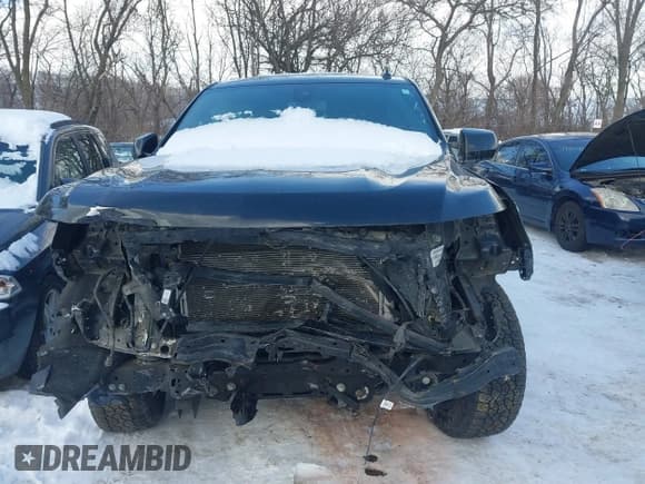 ✅ 2021 Chevrolet Suburban LT • VIN: 1GNSKCKD3MR266318 • Lot: 41333545. Wystawiony na IAAI z przebiegiem 125 032 mil. Bezpłatny archiwum sprzedaży aukcyjnych z USA i szczegółowy raport historii pojazdu na DreamBid. Zdjęcie 12.