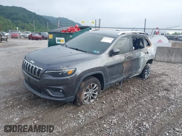 ✅ 2020 Jeep Cherokee Latitude Plus • VIN: 1C4PJMLB3LD500408 • Лот: 42317946. Опубликован ранее на IAAI с пробегом 24 802 миль. Бесплатный доступ к архиву аукционных продаж из США и подробный отчёт об истории автомобиля на DreamBid. Изображение 2.