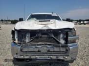 ✅ 2017 Chevrolet Silverado 2500HD Work Truck • VIN: 1GC1KUEY8HF118164 • Lot: 72285234. Wystawiony na Copart z przebiegiem 150 784 mil. Bezpłatny archiwum sprzedaży aukcyjnych z USA i szczegółowy raport historii pojazdu na DreamBid. Zdjęcie 5.