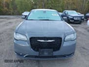 ✅ 2018 Chrysler 300 S • VIN: 2C3CCAGG5JH250641 • Lot: 84757935. Listed on Copart with 163,019 mi. Free auction sales archive from the USA and detailed vehicle history report at DreamBid. Image 5.