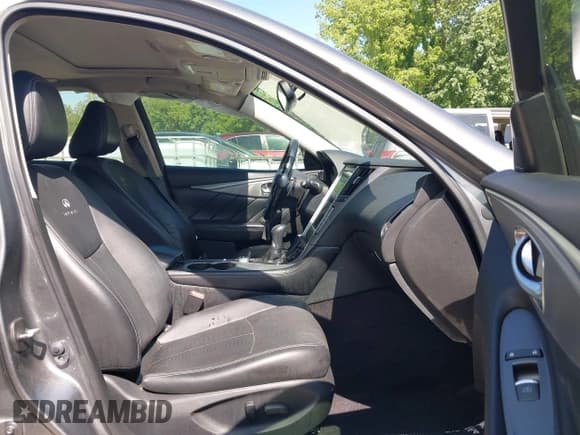 ✅ 2014 Infiniti Q50 Premium • VIN: JN1BV7AR0EM693168 • Lot: 42321932. Wystawiony na IAAI z przebiegiem 111 924 mil. Bezpłatny archiwum sprzedaży aukcyjnych z USA i szczegółowy raport historii pojazdu na DreamBid. Zdjęcie 5.