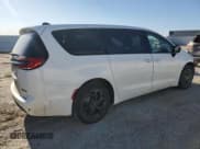 ✅ 2023 Chrysler Pacifica Hybrid Limited • VIN: 2C4RC1S77PR622562 • Lot: 53624185. Listed on Copart with 32,160 mi. Free auction sales archive from the USA and detailed vehicle history report at DreamBid. Image 3.