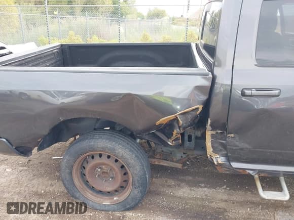 ✅ 2014 Ram 1500 Sport • VIN: 1C6RR7HT4ES156176 • Lot: 40395061. Wystawiony na IAAI z przebiegiem 135 514 mil. Bezpłatny archiwum sprzedaży aukcyjnych z USA i szczegółowy raport historii pojazdu na DreamBid. Zdjęcie 6.