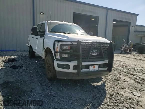 ✅ 2024 Ford F-250 XL • VIN: 1FT8W2BA9REC57354 • Lot: 50359485. Listed on Copart with 46,841 mi. Free auction sales archive from the USA and detailed vehicle history report at DreamBid. Image 11.