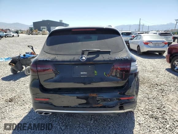 ✅ 2018 Mercedes-Benz GLC 43 AMG • VIN: WDC0G6EB4JF434617 • Lot: 61155115. Listed on Copart with 63,950 mi. Free auction sales archive from the USA and detailed vehicle history report at DreamBid. Image 6.