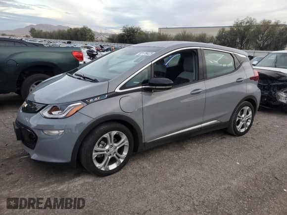 2020 Chevrolet Bolt EV LT z VIN 1G1FY6S00L4150375, wystawiony jako Copart lot #82178423 z przebiegiem 32 442 mil mil oraz . Historia ofert i sprzedaży dostępna na DreamBid. Obrazek 1.