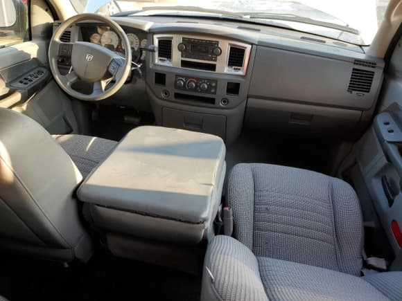 ✅ 2008 Dodge 1500 SLT • VIN: 1D7HA18N88J114930 • Лот: 70448564. Опубликован ранее на Copart с пробегом 187 206 миль. Бесплатный доступ к архиву аукционных продаж из США и подробный отчёт об истории автомобиля на DreamBid. Изображение 8.