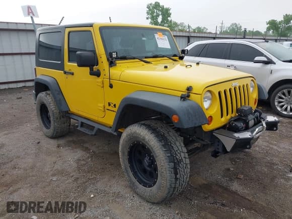 ✅ 2008 Jeep Wrangler X • VIN: 1J4FA24108L645810 • Lot: 42104132. Listed on IAAI with 29,633 mi. Free auction sales archive from the USA and detailed vehicle history report at DreamBid. Image 1.