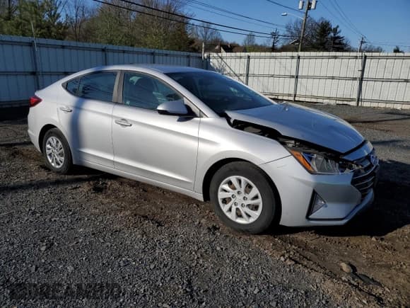 ✅ 2019 Hyundai Elantra SE • VIN: KMHD74LF4KU796876 • Lot: 52402845. Listed on Copart with 160,026 mi. Free auction sales archive from the USA and detailed vehicle history report at DreamBid. Image 4.