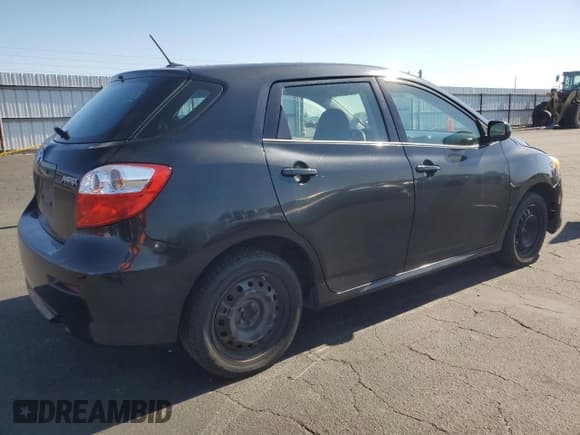 ✅ 2009 Toyota Matrix • VIN: 2T1KU40EX9C190876 • Lot: 91041095. Wystawiony na Copart z przebiegiem 186 585 mil. Bezpłatny archiwum sprzedaży aukcyjnych z USA i szczegółowy raport historii pojazdu na DreamBid. Zdjęcie 3.