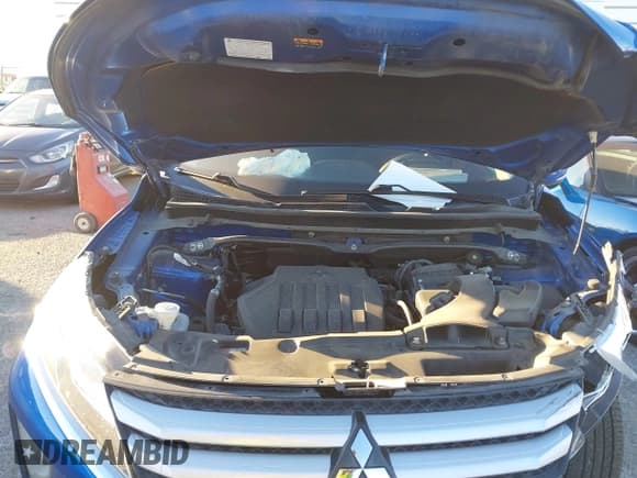 ✅ 2019 Mitsubishi Eclipse Cross ES • VIN: JA4AT3AA4KZ033919 • Lot: 43557536. Listed on IAAI with 125,578 mi. Free auction sales archive from the USA and detailed vehicle history report at DreamBid. Image 10.