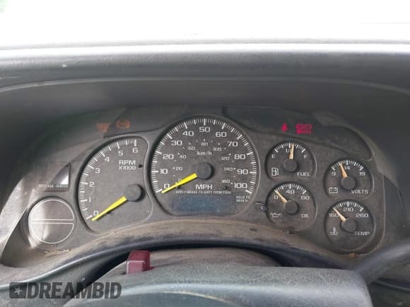 ✅ 1999 Chevrolet Silverado 1500 • VIN: 1GCEC14W5XE203643 • Lot: 43342235. Listed on IAAI with Not provided. Free auction sales archive from the USA and detailed vehicle history report at DreamBid. Image 7.