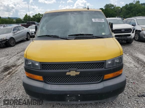 ✅ 2020 Chevrolet Express Cargo • VIN: 1GCWGAFP5L1159031 • Lot: 55140805. Listed on Copart with 188,128 mi. Free auction sales archive from the USA and detailed vehicle history report at DreamBid. Image 5.