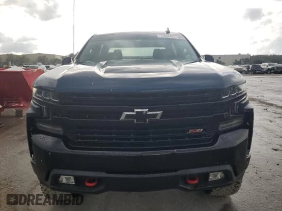 ✅ 2021 Chevrolet Silverado 1500 LT Trail Boss • VIN: 1GCPYFED3MZ427194 • Lot: 73638434. Wystawiony na Copart z przebiegiem 62 085 mil. Bezpłatny archiwum sprzedaży aukcyjnych z USA i szczegółowy raport historii pojazdu na DreamBid. Zdjęcie 5.
