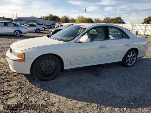 ✅ 2002 Lincoln LS w/Base Pkg • VIN: 1LNHM87A52Y678215 • Lot: 91903845. Wystawiony na Copart z przebiegiem 139 535 mil. Bezpłatny archiwum sprzedaży aukcyjnych z USA i szczegółowy raport historii pojazdu na DreamBid. Zdjęcie 1.