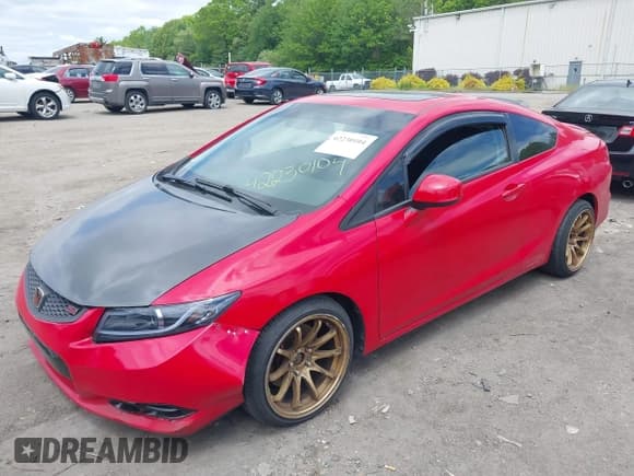✅ 2012 Honda Civic Si • VIN: 2HGFG4A57CH709310 • Lot: 42230104. Listed on IAAI with 143,000 mi. Free auction sales archive from the USA and detailed vehicle history report at DreamBid. Image 17.