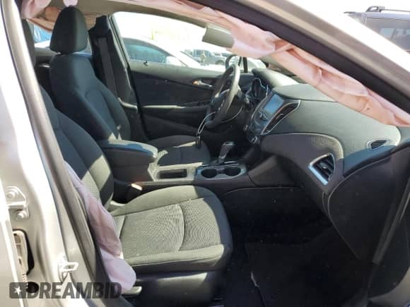 2017 Chevrolet Cruze LT z VIN 3G1BE6SM8HS505147, wystawiony jako Copart lot #62134452 z przebiegiem 66 884 mil mil oraz . Historia ofert i sprzedaży dostępna na DreamBid. Obrazek 5.