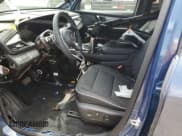 ✅ 2025 Buick Enclave Preferred • VIN: 5GAERARSXSJ107089 • Lot: 57903305. Wystawiony na Copart z przebiegiem Nie podano. Bezpłatny archiwum sprzedaży aukcyjnych z USA i szczegółowy raport historii pojazdu na DreamBid. Zdjęcie 7.