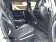 ✅ 2008 GMC Acadia SLT1 • VIN: 1GKER23788J292670 • Lot: 43841404. Listed on IAAI with 223,587 mi. Free auction sales archive from the USA and detailed vehicle history report at DreamBid. Image 8.