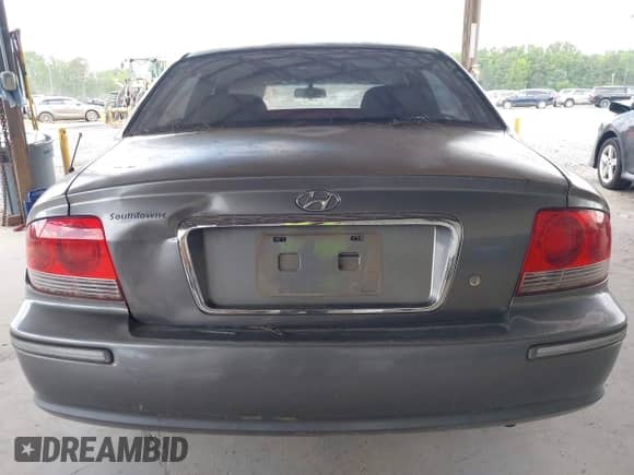 2004 Hyundai Sonata GLS с VIN KMHWF35H64A957365, выставлен на аукционе IAAI как лот 42150369 с пробегом 247 348 миль миль и . История ставок и продаж доступна на DreamBid. Изображение 6.