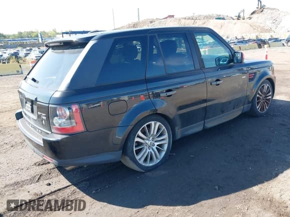 ✅ 2010 Land Rover Range Rover Sport HSE Lux • VIN: SALSK2D4XAA245291 • Lot: 43211833. Listed on IAAI with 190,769 mi. Free auction sales archive from the USA and detailed vehicle history report at DreamBid. Image 4.