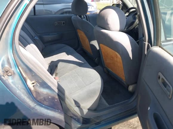 ✅ 1997 Nissan Altima XE • VIN: 1N4BU31D1VC199720 • Lot: 42061192. Listed on IAAI with 312,370 mi. Free auction sales archive from the USA and detailed vehicle history report at DreamBid. Image 8.