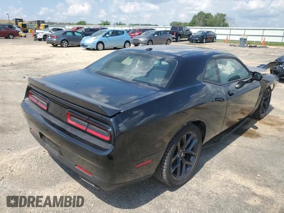 ✅ 2022 Dodge Challenger GT • VIN: 2C3CDZJG0NH140204 • Lot: 67255654. Wystawiony na Copart z przebiegiem 39 136 mil. Bezpłatny archiwum sprzedaży aukcyjnych z USA i szczegółowy raport historii pojazdu na DreamBid. Zdjęcie 3.