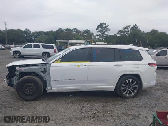 ✅ 2021 Jeep Grand Cherokee Overland • VIN: 1C4RJKDG6M8120190 • Лот: 43414728. Опубликован ранее на IAAI с пробегом 66 646 миль. Бесплатный доступ к архиву аукционных продаж из США и подробный отчёт об истории автомобиля на DreamBid. Изображение 15.