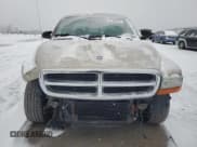 ✅ 2004 Dodge Dakota SLT • VIN: 1D7HL48N14S527885 • Lot: 45703925. Wystawiony na Copart z przebiegiem 168 203 mil. Bezpłatny archiwum sprzedaży aukcyjnych z USA i szczegółowy raport historii pojazdu na DreamBid. Zdjęcie 5.