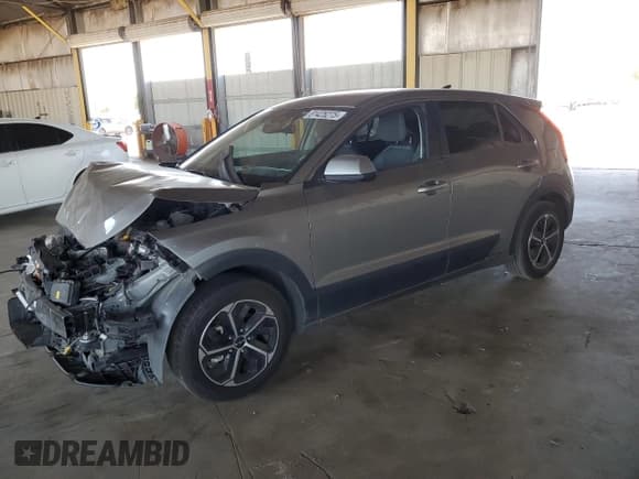 ✅ 2023 Kia Niro LX • VIN: KNDCP3LE4P5086864 • Лот: 81425275. Опубликован ранее на Copart с пробегом Не указан. Бесплатный доступ к архиву аукционных продаж из США и подробный отчёт об истории автомобиля на DreamBid. Изображение 1.