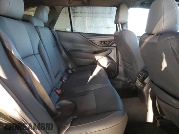 ✅ 2025 Subaru Outback Wilderness • VIN: 4S4BTGUD5S3189974 • Lot: 82469675. Wystawiony na Copart z przebiegiem 17 504 mil. Bezpłatny archiwum sprzedaży aukcyjnych z USA i szczegółowy raport historii pojazdu na DreamBid. Zdjęcie 11.