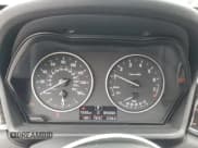 ✅ 2017 BMW X1 xDrive28i • VIN: WBXHT3Z34H4A52475 • Lot: 82125045. Wystawiony na Copart z przebiegiem 78 141 mil. Bezpłatny archiwum sprzedaży aukcyjnych z USA i szczegółowy raport historii pojazdu na DreamBid. Zdjęcie 9.