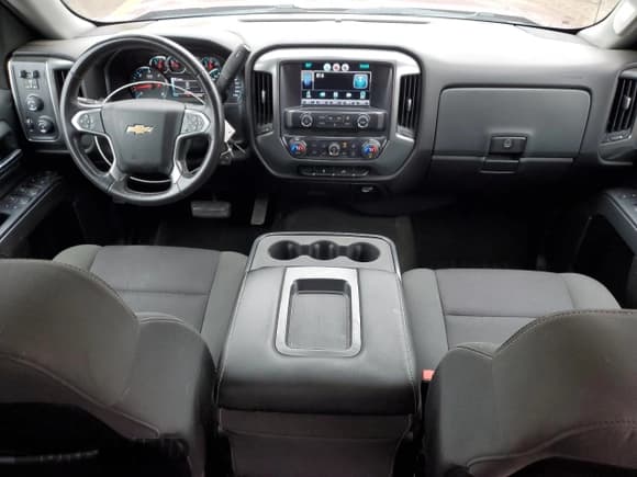 ✅ 2015 Chevrolet Silverado 1500 LT • VIN: 1GCVKREC1FZ341810 • Lot: 90909275. Listed on Copart with 189,396 mi. Free auction sales archive from the USA and detailed vehicle history report at DreamBid. Image 8.