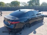 ✅ 2020 Alfa Romeo Giulia • VIN: ZARFAMAN9L7635597 • Lot: 41888106. Listed on IAAI with 61,495 mi. Free auction sales archive from the USA and detailed vehicle history report at DreamBid. Image 4.