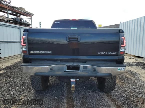 ✅ 2005 Chevrolet Silverado 2500HD LT • VIN: 1GCHK29U95E298802 • Lot: 42348454. Listed on Copart with 285,627 mi. Free auction sales archive from the USA and detailed vehicle history report at DreamBid. Image 6.