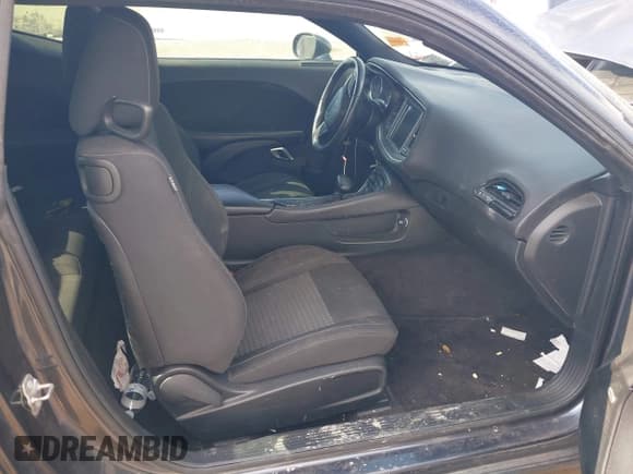 ✅ 2017 Dodge Challenger SXT • VIN: 2C3CDZAG0HH573025 • Lot: 43055584. Listed on IAAI with 80,219 mi. Free auction sales archive from the USA and detailed vehicle history report at DreamBid. Image 5.