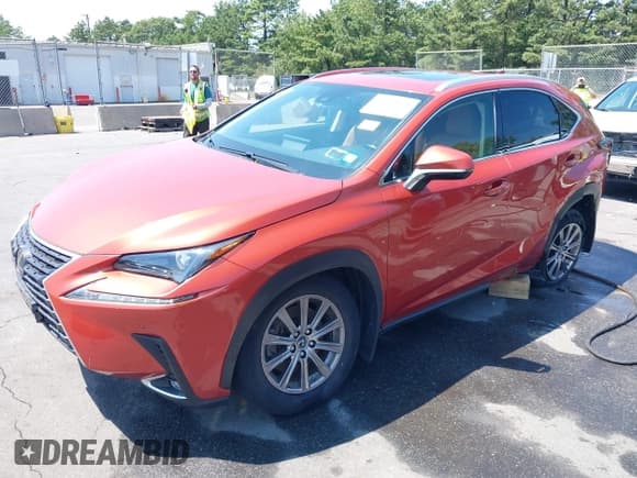 ✅ 2020 Lexus NX 300 • VIN: JTJDARDZ0L2219719 • Lot: 42823234. Wystawiony na IAAI z przebiegiem 36 761 mil. Bezpłatny archiwum sprzedaży aukcyjnych z USA i szczegółowy raport historii pojazdu na DreamBid. Zdjęcie 2.
