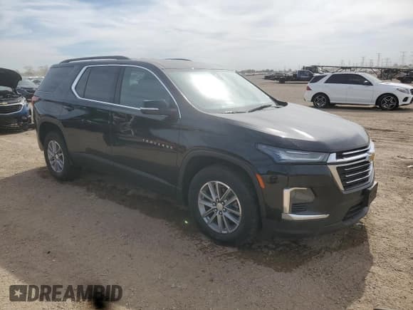 ✅ 2023 Chevrolet Traverse LT Cloth • VIN: 1GNEVGKW1PJ131631 • Lot: 84880415. Wystawiony na Copart z przebiegiem 69 568 mil. Bezpłatny archiwum sprzedaży aukcyjnych z USA i szczegółowy raport historii pojazdu na DreamBid. Zdjęcie 4.