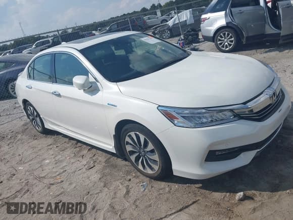 ✅ 2017 Honda Accord Touring • VIN: JHMCR6F77HC025111 • Lot: 43251293. Wystawiony na IAAI z przebiegiem 61 345 mil. Bezpłatny archiwum sprzedaży aukcyjnych z USA i szczegółowy raport historii pojazdu na DreamBid. Zdjęcie 1.